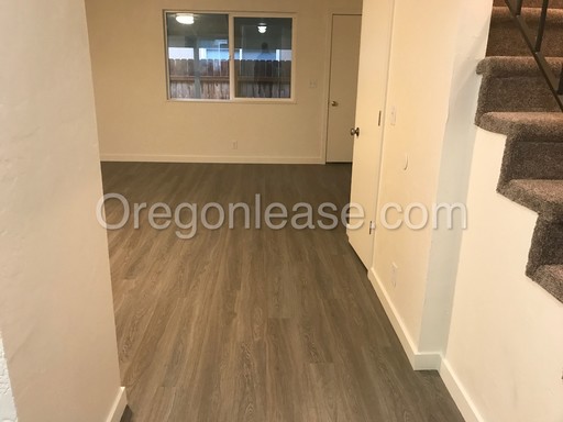 Two bedroom 1.5 bath townhouse in West Springfield – photo 1