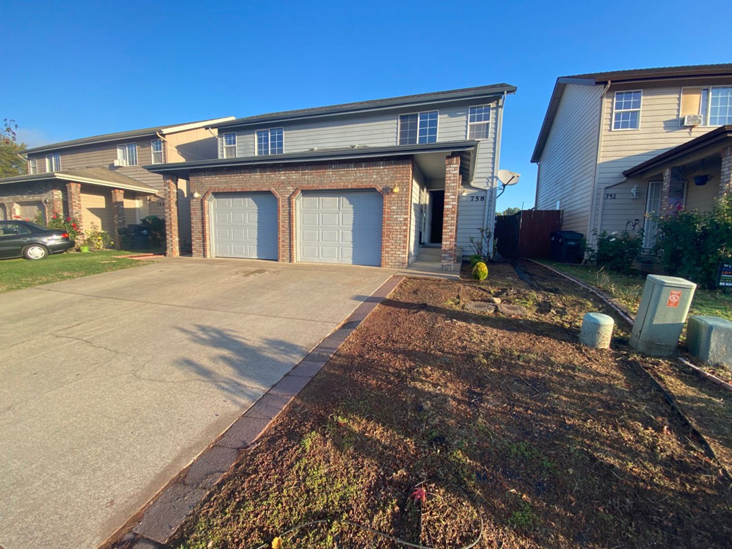 Springfield Apartment: 758 N cloverleaf loop