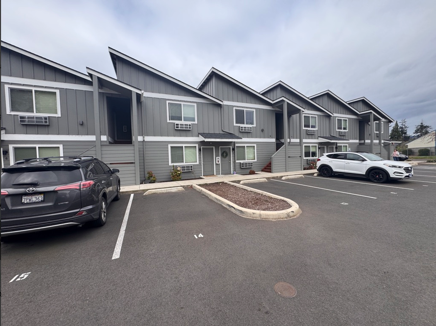 Springfield Apartment: 4080 Horace st