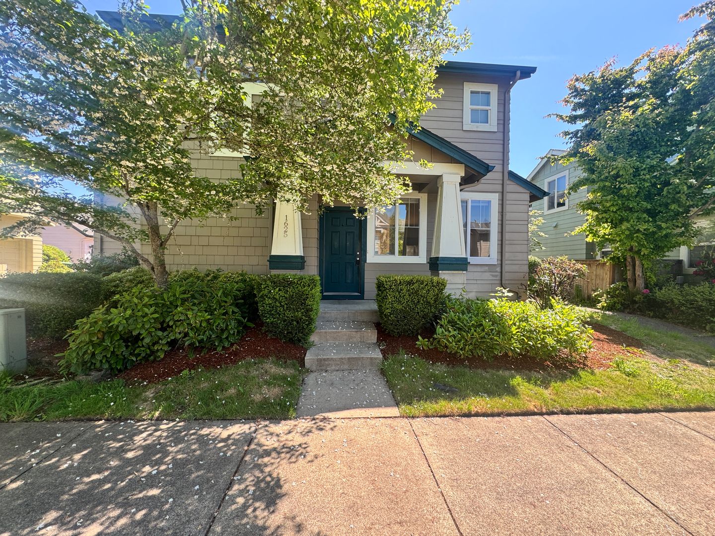 Eugene House: 1625 Hamlet Lane
