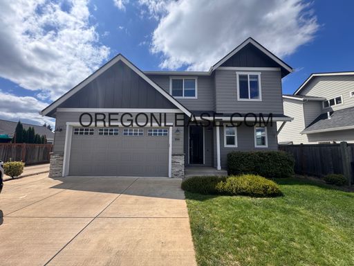 Modern 4-Bedroom Springfield Home with Custom Finishes & Fenced Yard – photo 1