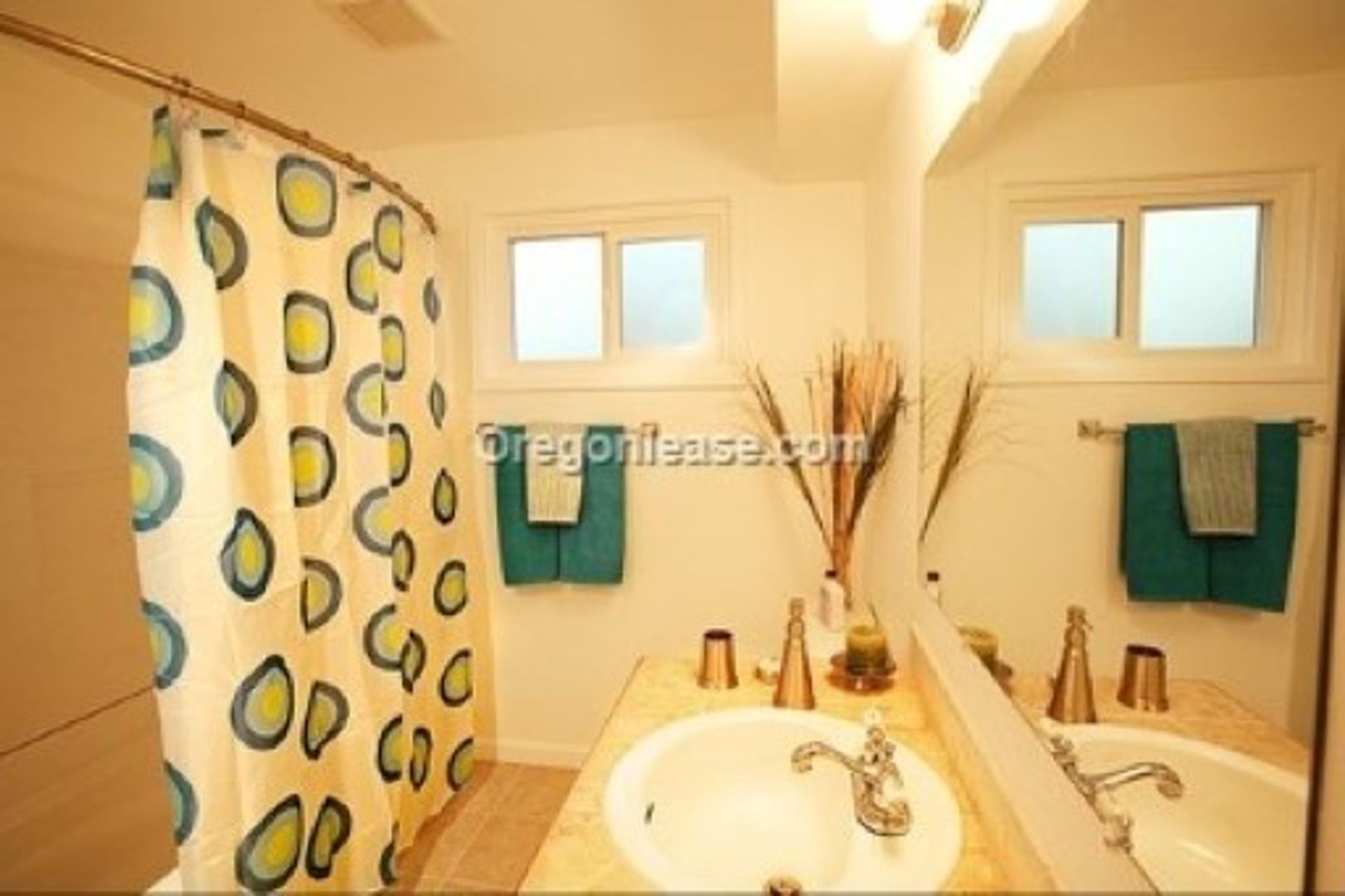 Eugene Apartment: 1425 W 8th Ave - #01