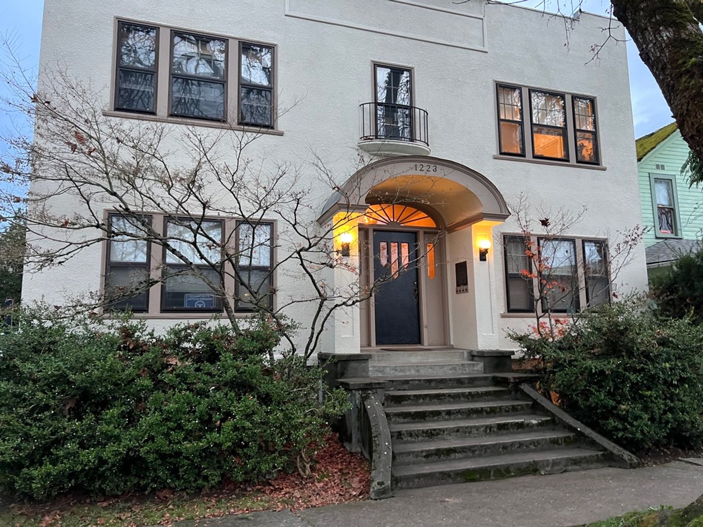 Eugene Apartment: 1223 Ferry st #6