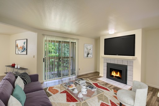 2 Bedroom/1 Bath Apartment Home – photo 1