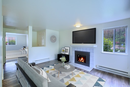 1 Bedroom/1 Bath Apartment Home – photo 1