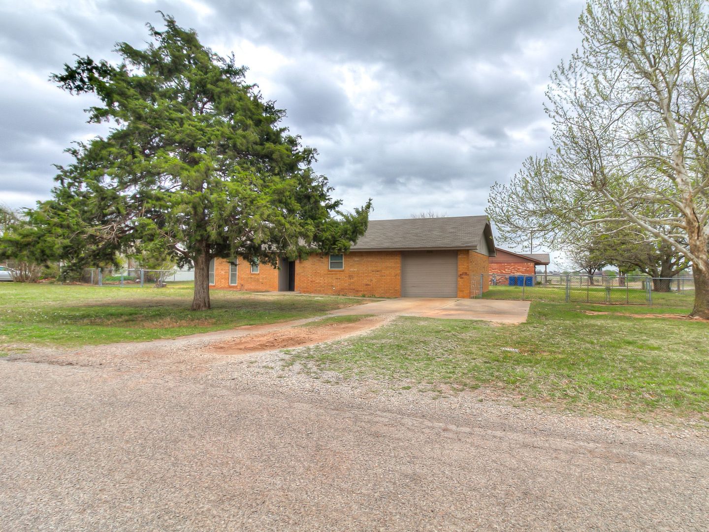 Piedmont House: 204 NE 3rd St