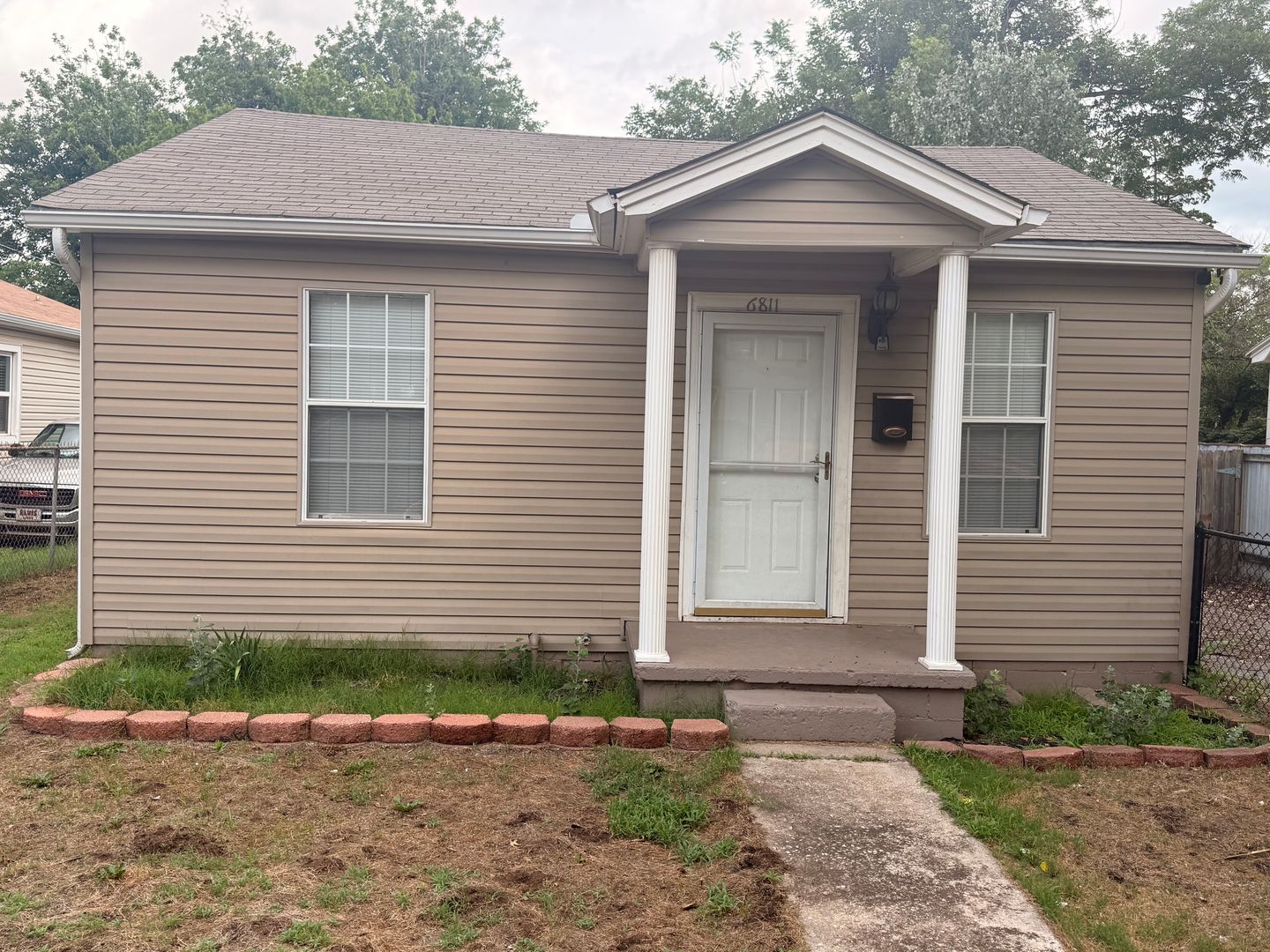Bethany House: 6811 NW 49th St