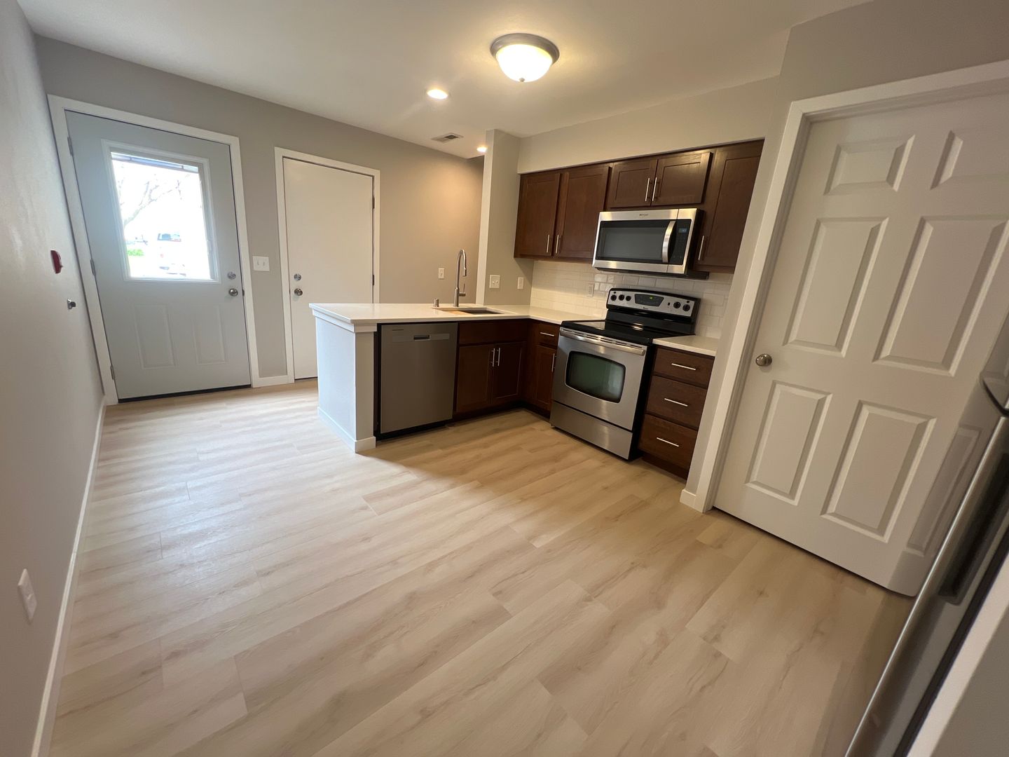 Fitchburg Apartment: 2950 King James Way