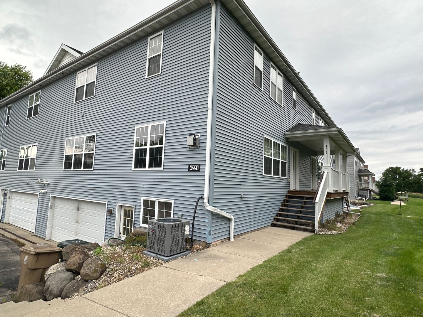 Madison Apartment: 4221 Owl Creek Dr.