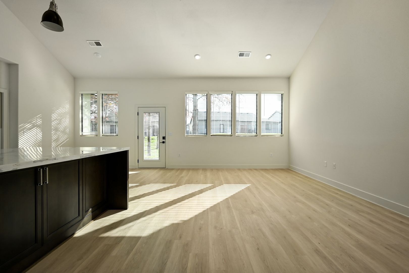 Stunning 2-bedroom, 2-bathroom, 2-car Townhome In Raymore MO 8 of 12