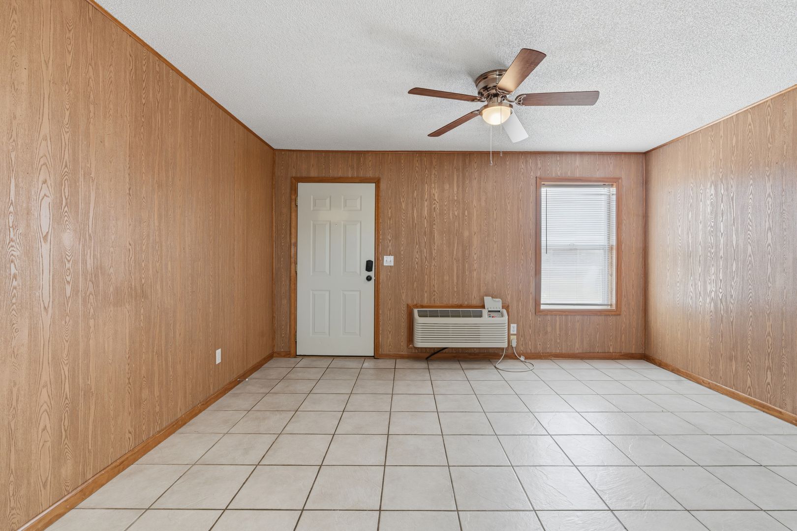 Furnished Studio Apartment - Heart of Warrensburg 21 of 24
