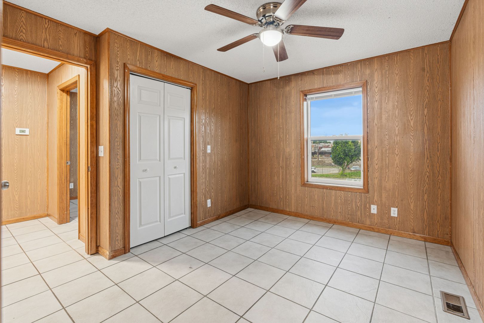 3 Bed 2.5 Bath Townhome 19 of 32