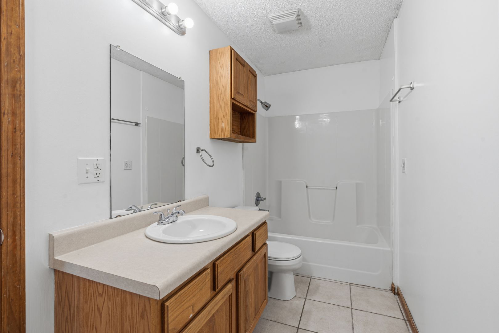 Furnished Studio Apartment - Heart of Warrensburg 23 of 24