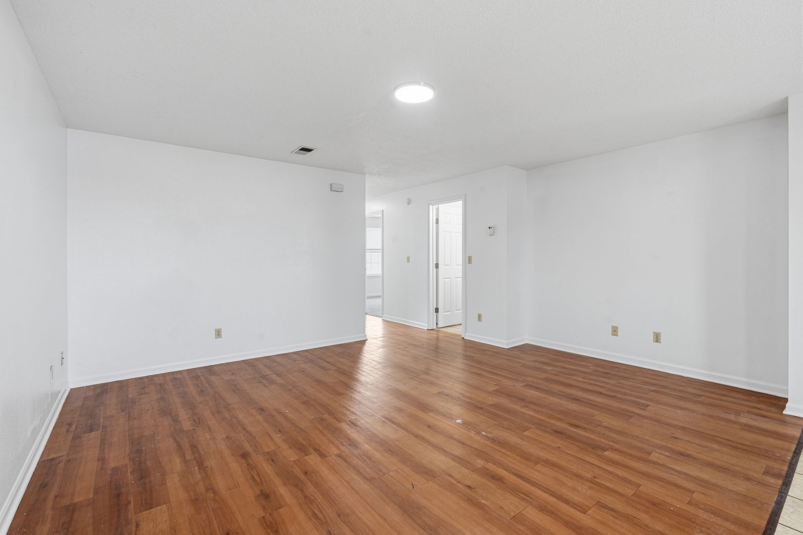3 Bed 2 Bath 24 of 33