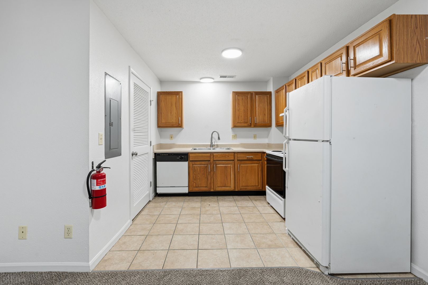 Mid-Town Apartments 3 of 11