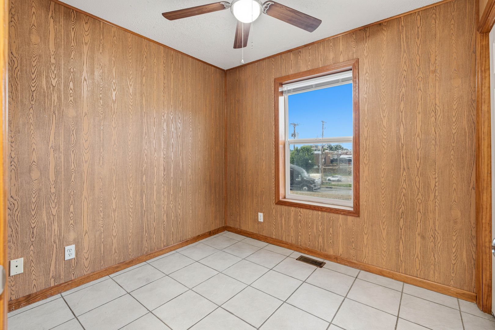 3 Bed 2.5 Bath Townhome 21 of 32