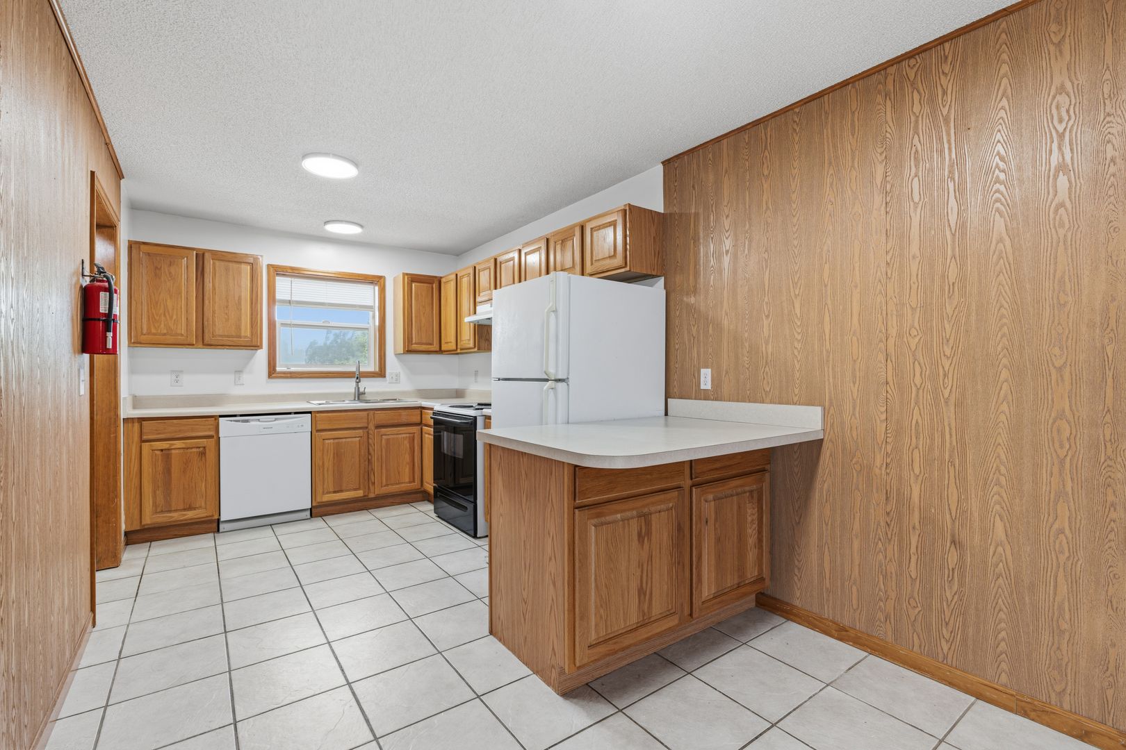 Furnished Studio Apartment - Heart of Warrensburg 15 of 24