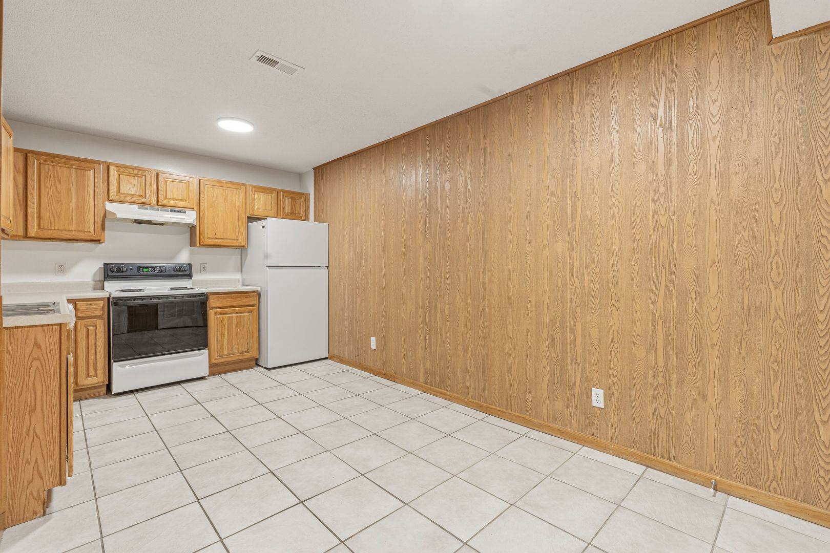 3 Bed 2.5 Bath Townhome 28 of 32