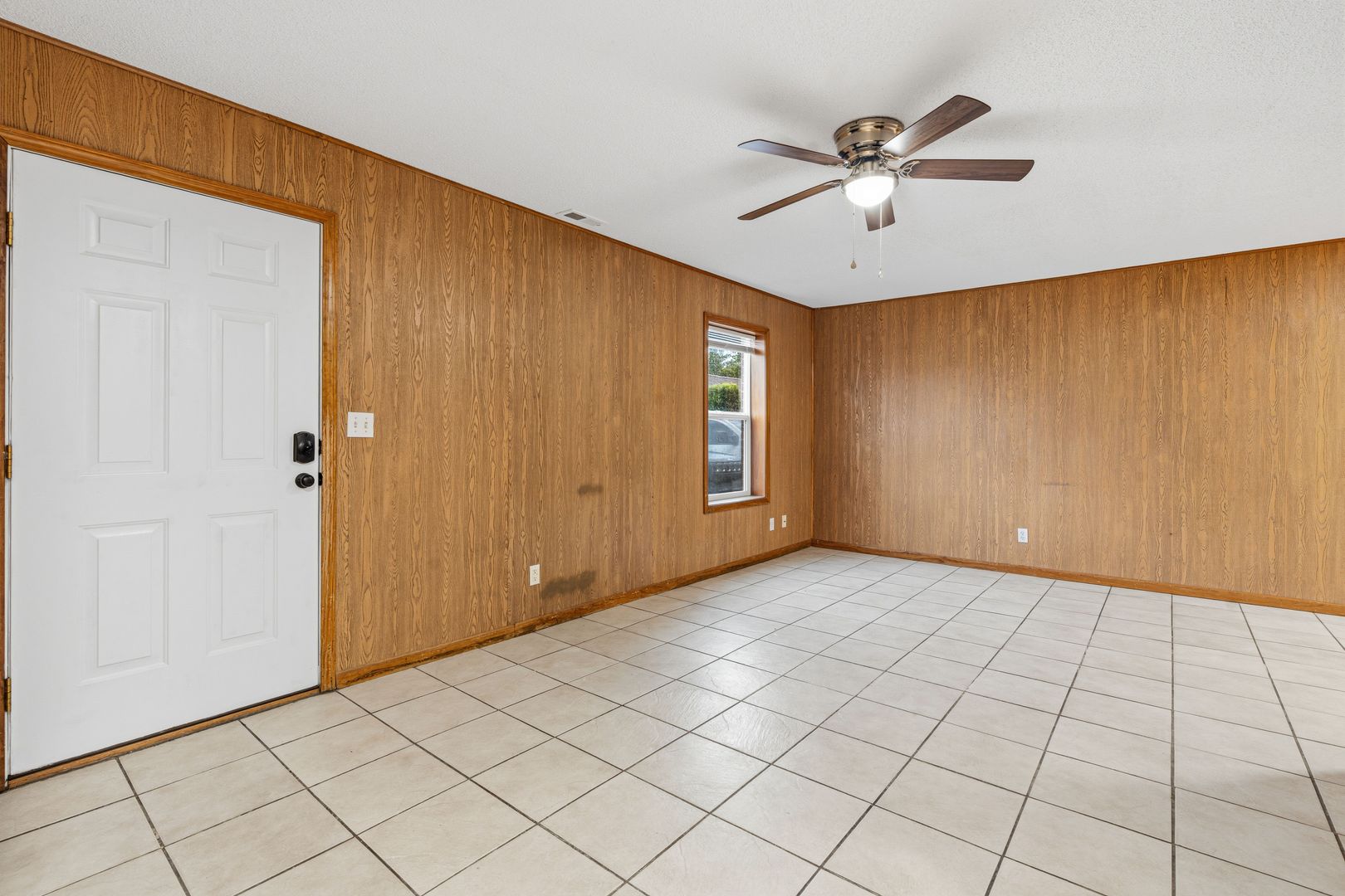 3 Bed 2.5 Bath Townhome 29 of 32