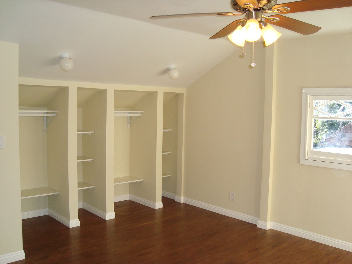 1380 w 30th Street 3