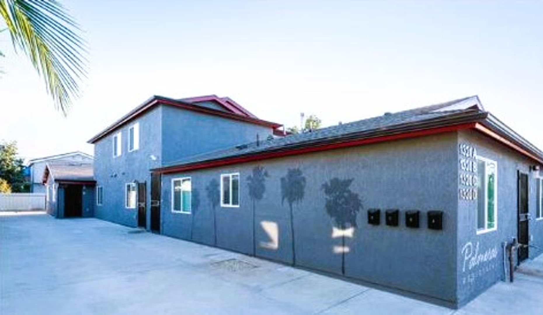 1320 W 37th St 0