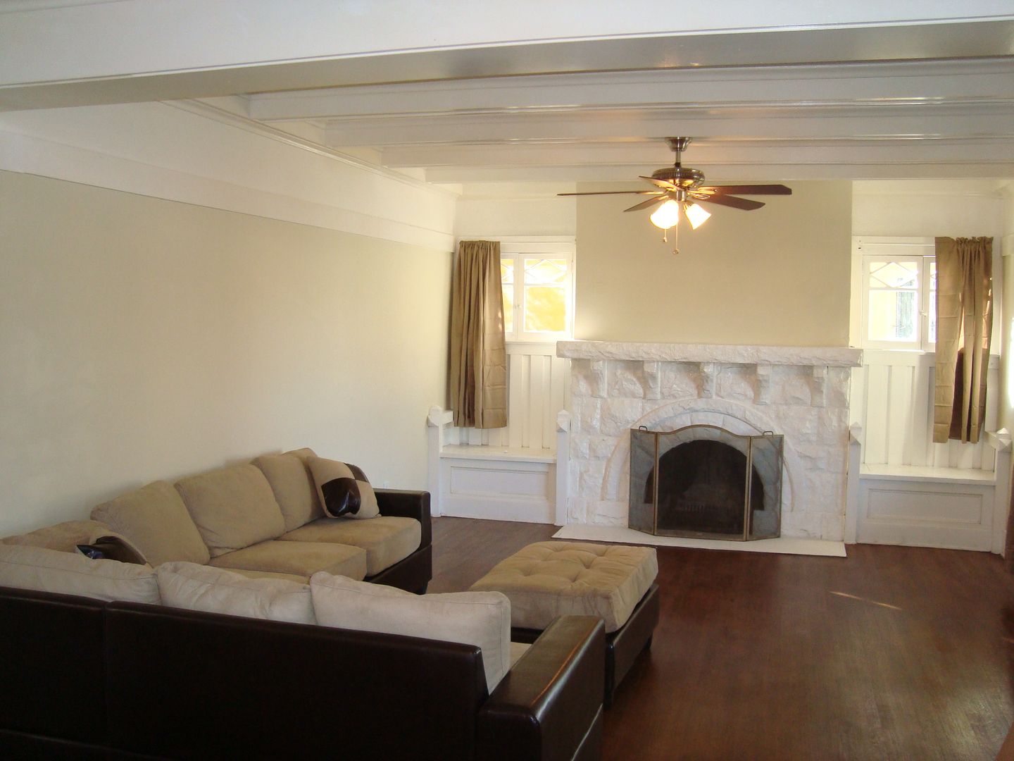 1380 w 30th Street 0