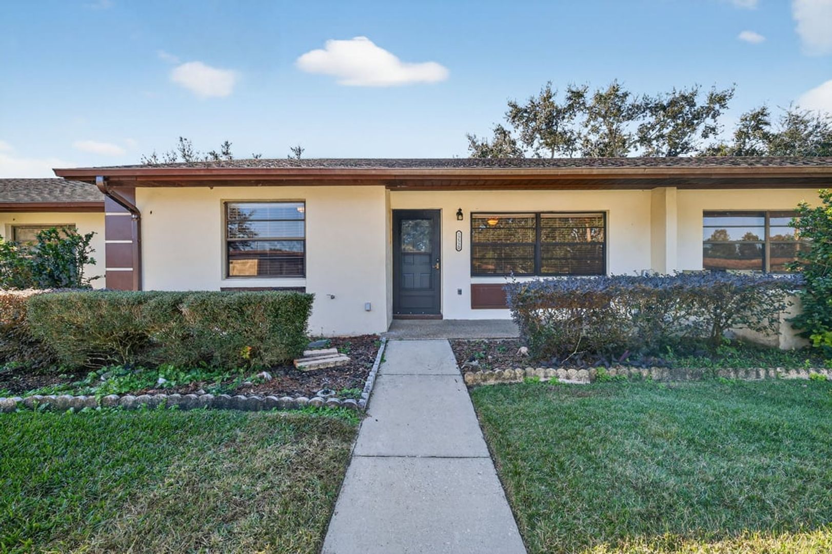 Tavares House: 12520 Orangewood Ct