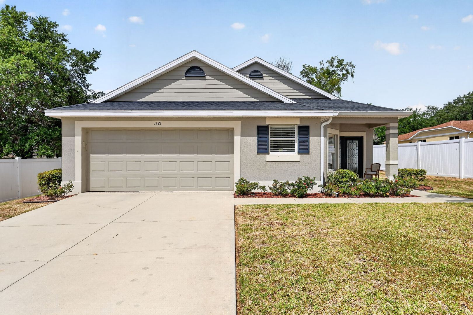 Tavares House: 1421 Kellogg Drive