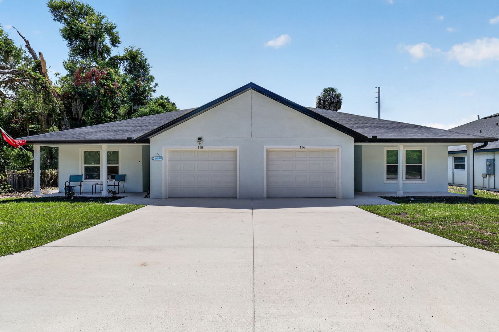Eustis Apartment: 116 DeWitt Ct