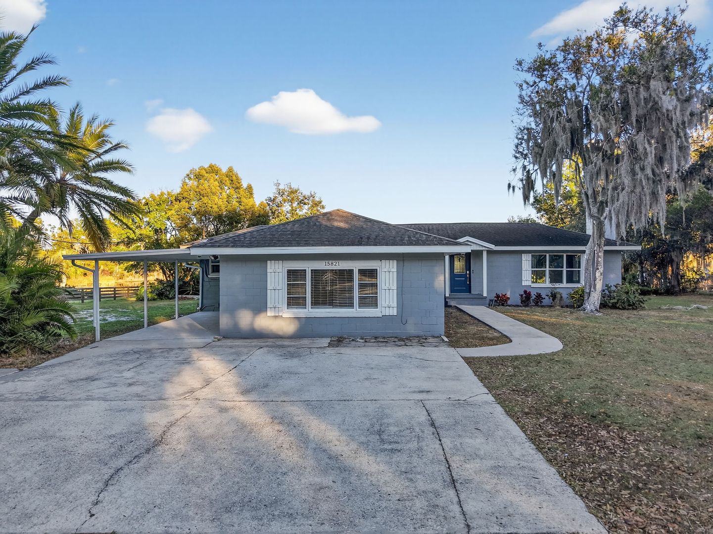 Umatilla House: 15821 Wilson Parrish Rd