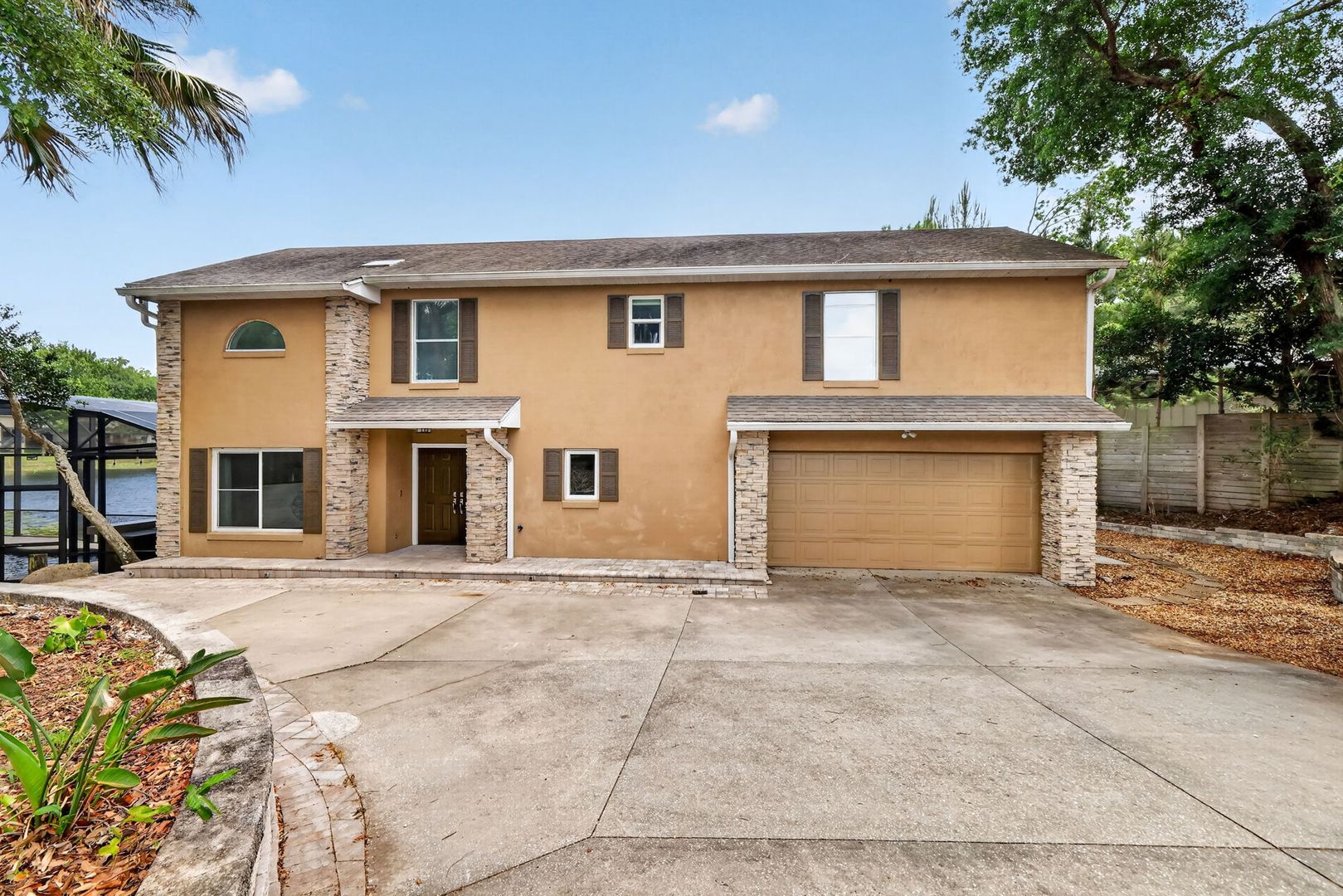 Eustis House: 1625 Abrams Rd
