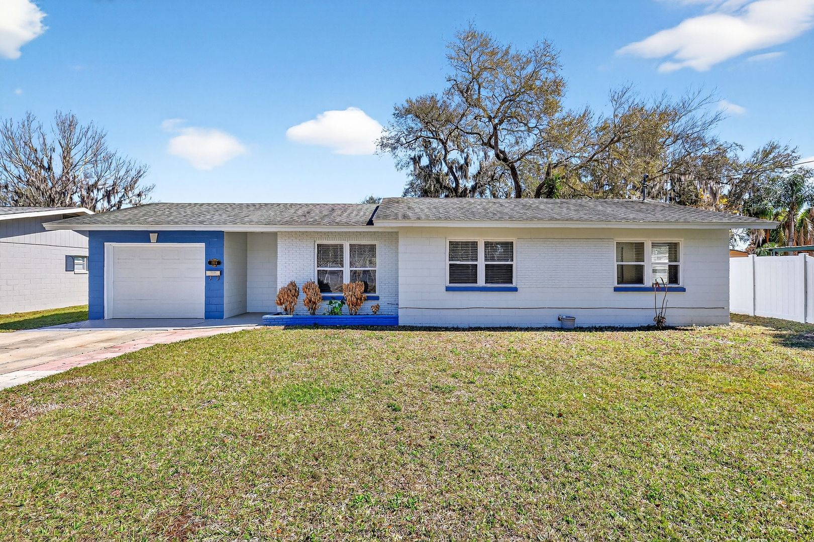 Tavares House: 1104 Orange Ave