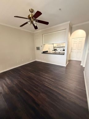 1 Bedroom Condo in Downtown Free Water, Sewer, Trash and Pest Control! No Hidden Fees! – photo 1
