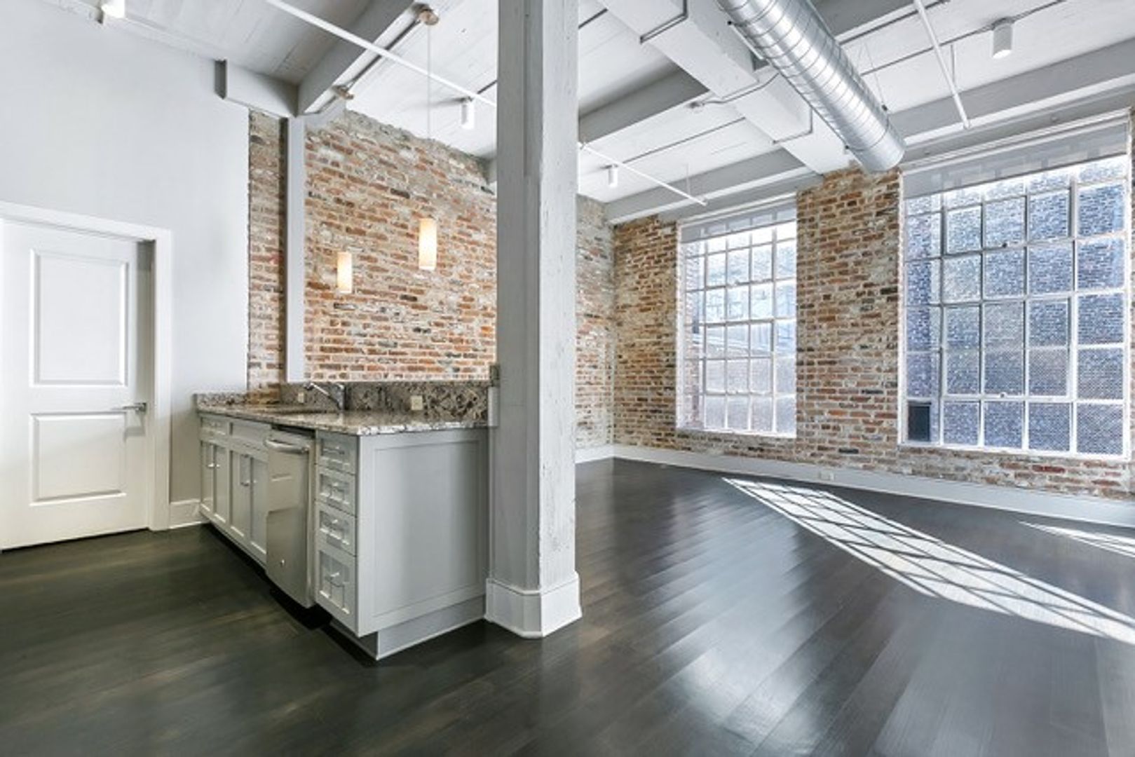 New Orleans Apartment: 516 Bienville St