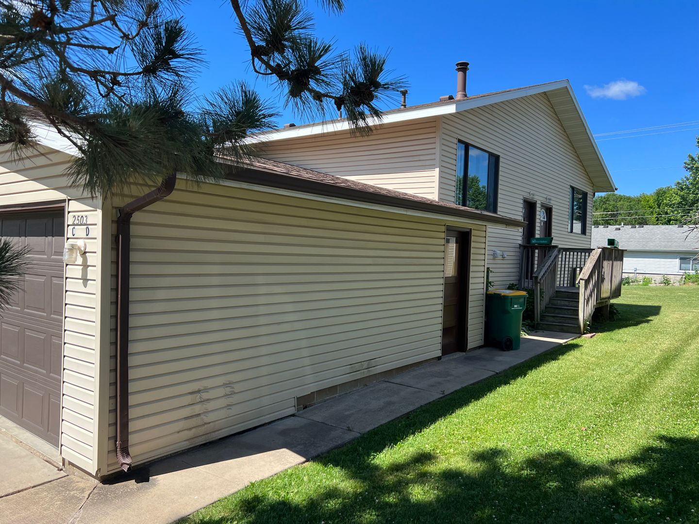 ROCHESTER Apartment: 2503 29th Ave NW