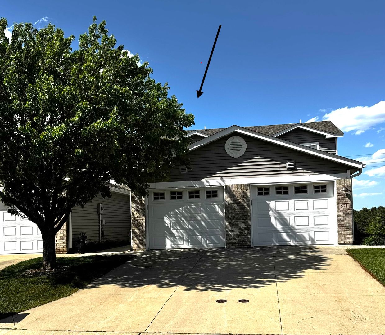 Rochester Townhome: 575 POINTE CT SW