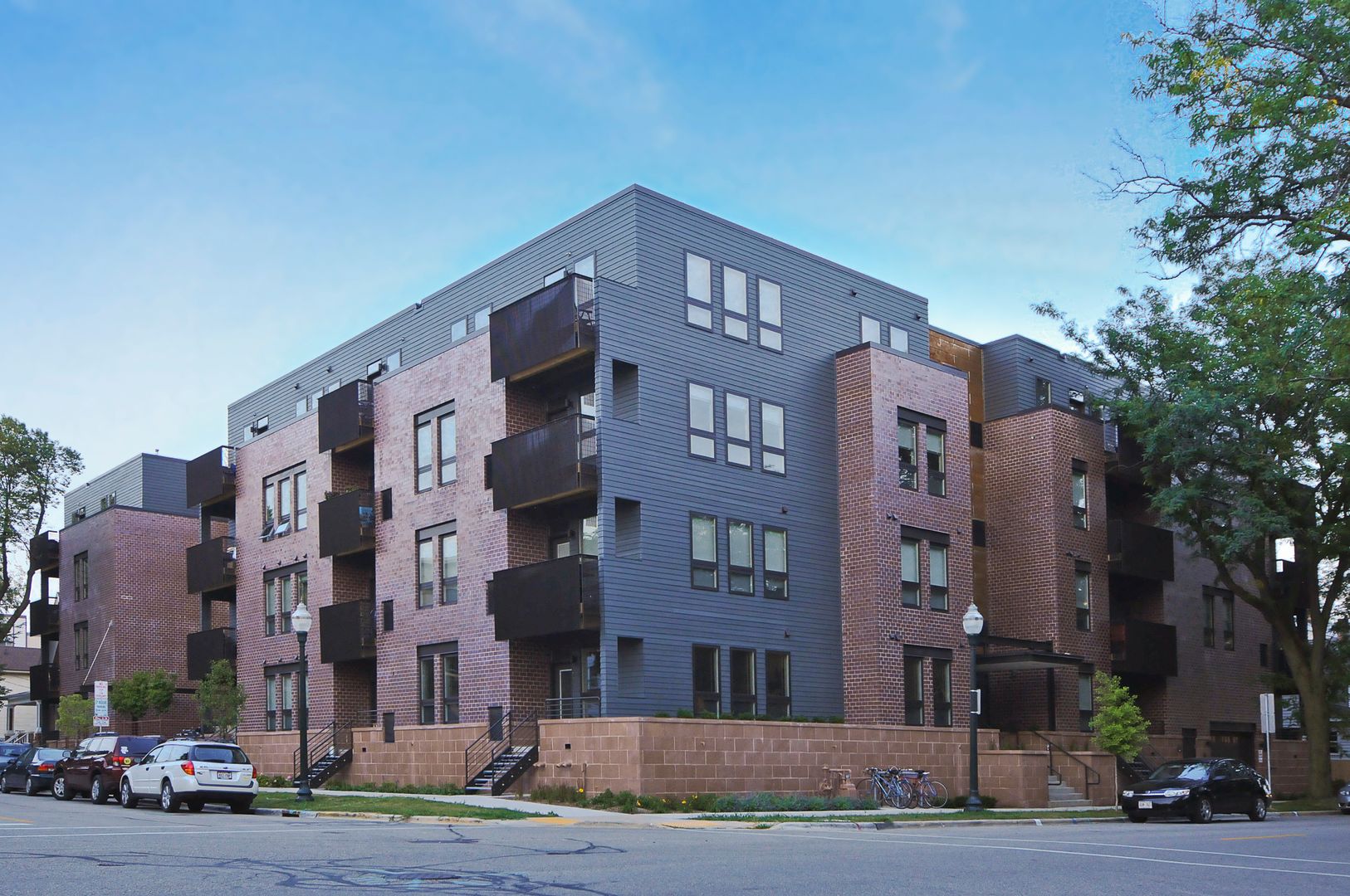 Madison Apartment: 201 South Bedford Street