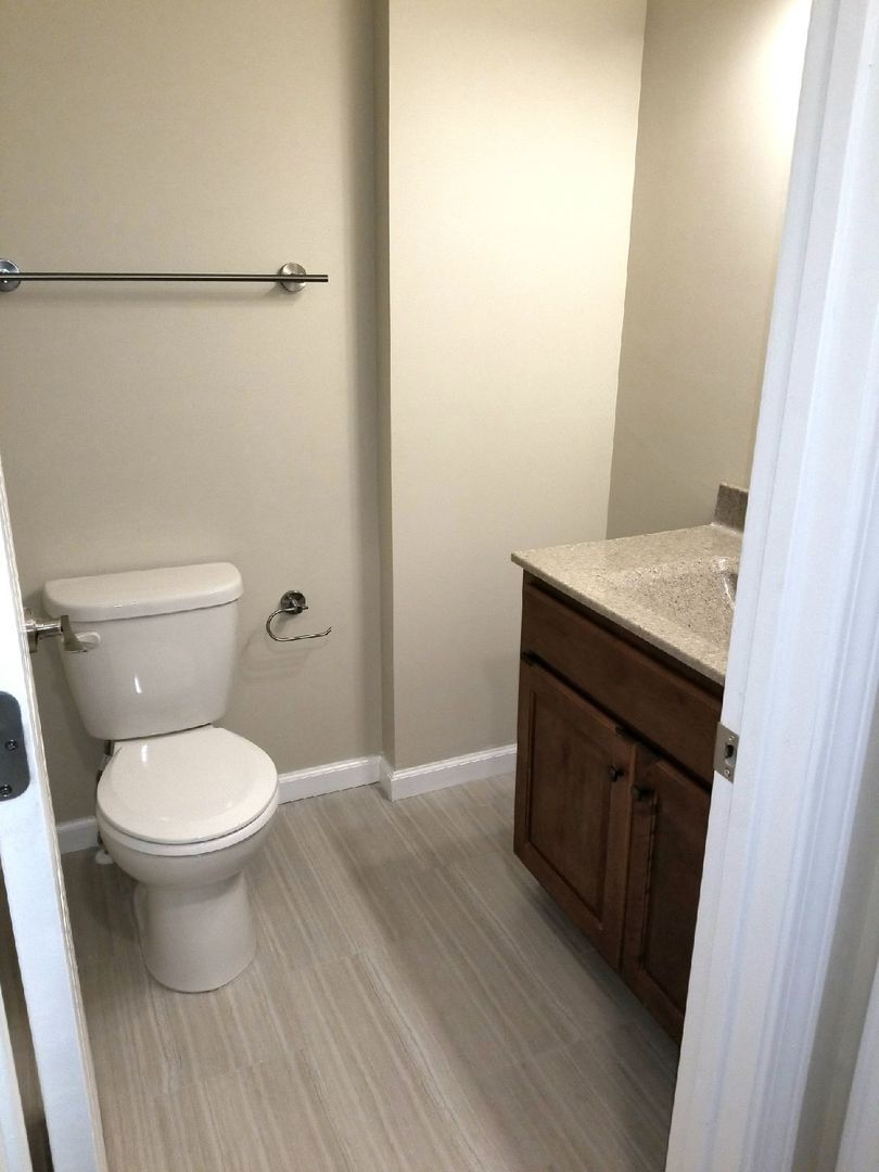 Brentwood Townhomes 6 of 12