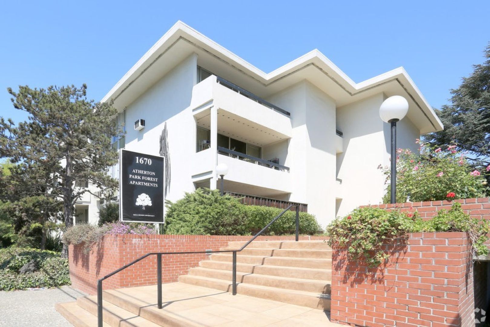 Menlo Park Apartment: 1670 El Camino Real (Office)