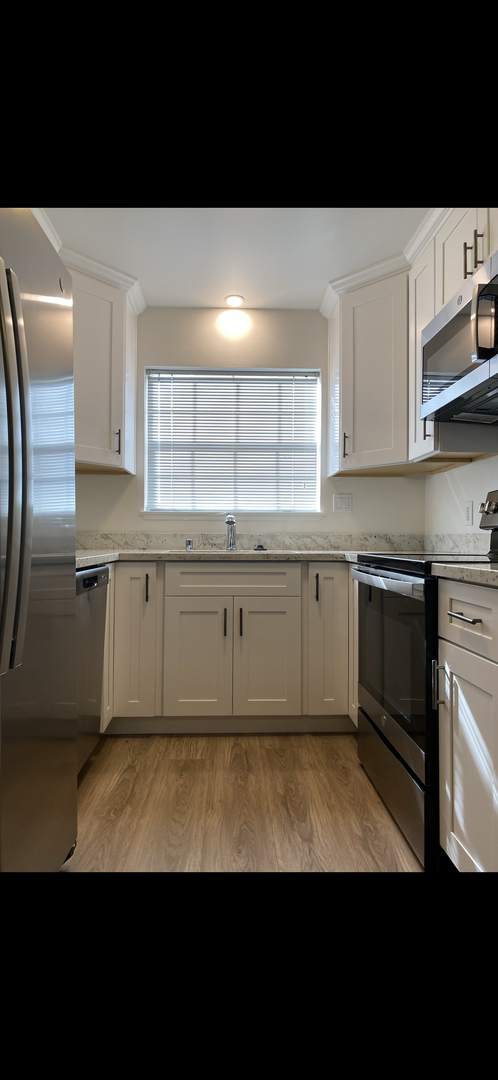 Sunnyvale Apartment: 596 La Conner Drive