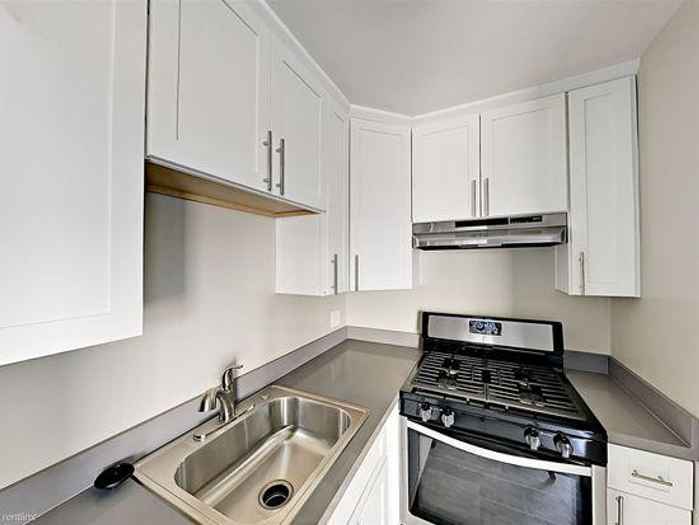 Castro Valley Apartment: 20607 Congress Way