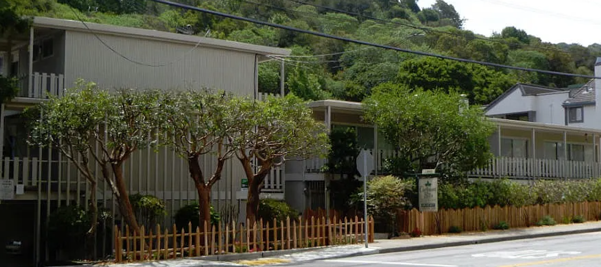 Belmont Apartment: 2401 Carlmont Drive