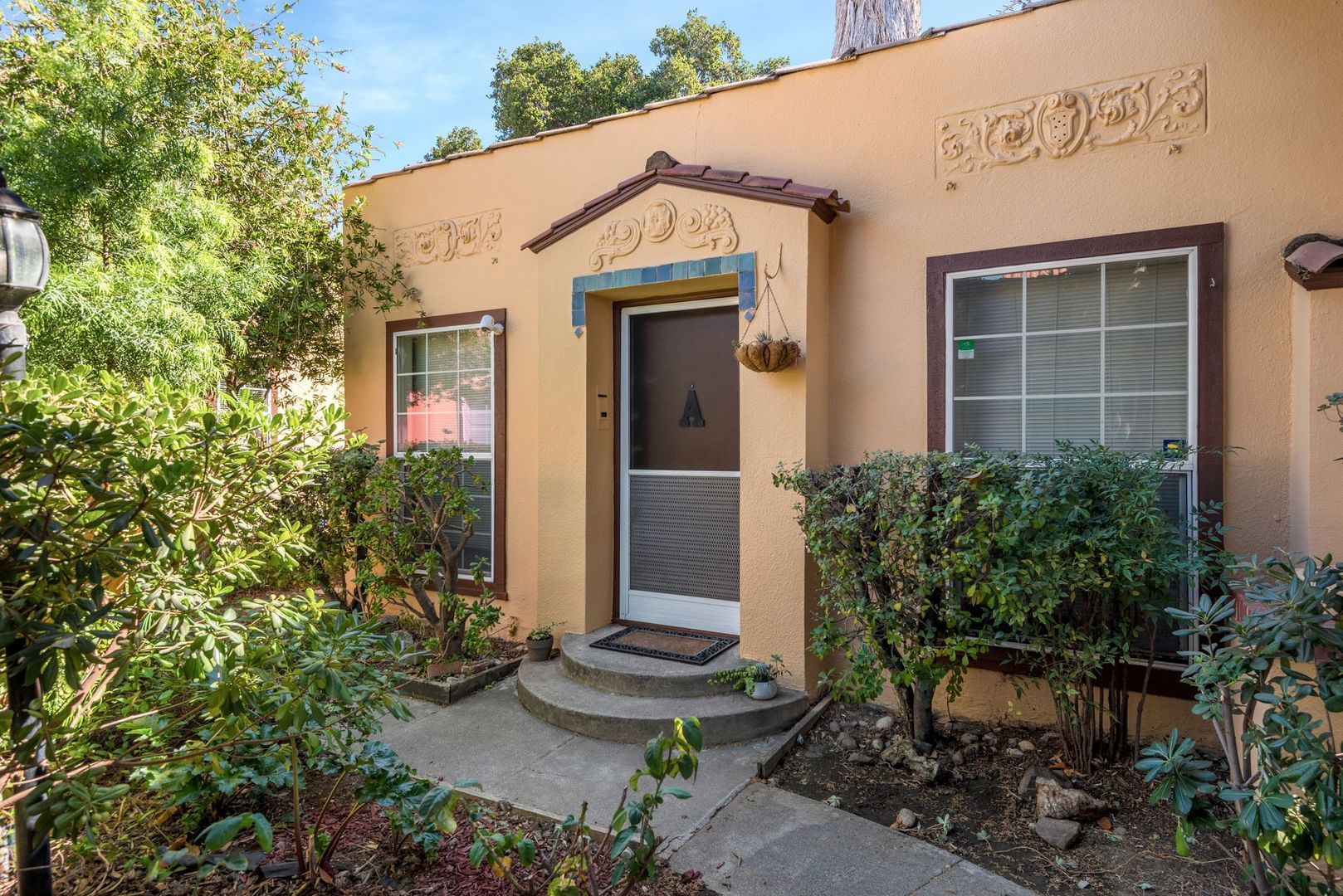 San Jose Apartment: 560 S 7th Street