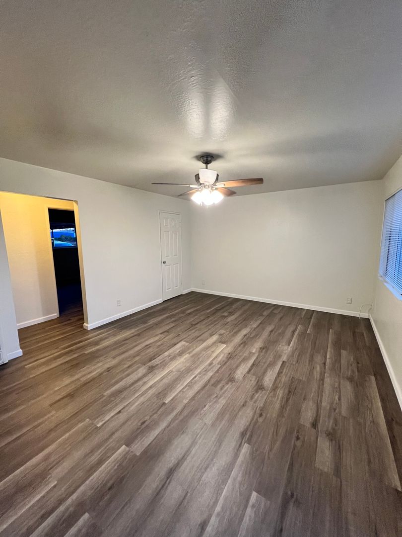 Newark Apartment: 5366 Saint Mark Avenue