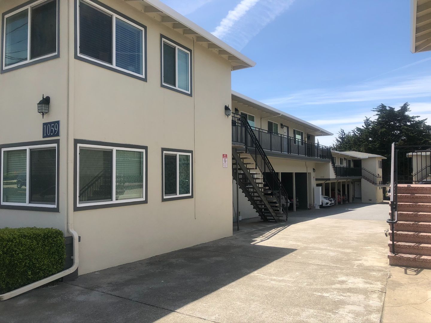 South San Francisco Apartment: 1059/1065 Grand Avenue