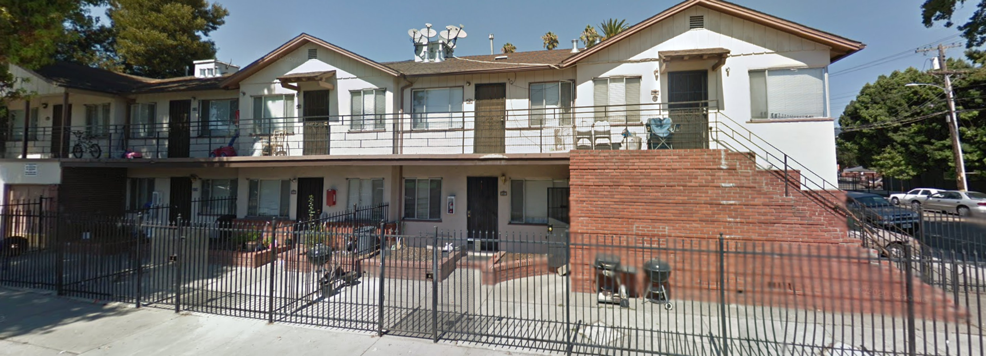 Oakland Apartment: 3114-3128 Ashbrook Court