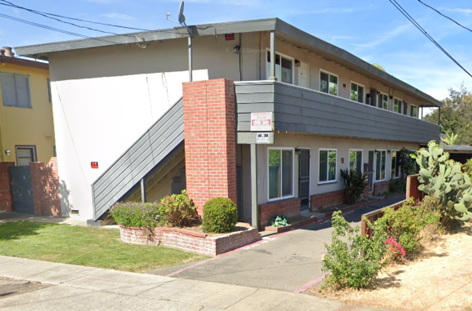 San Jose Apartment: 387 Clifton Ave