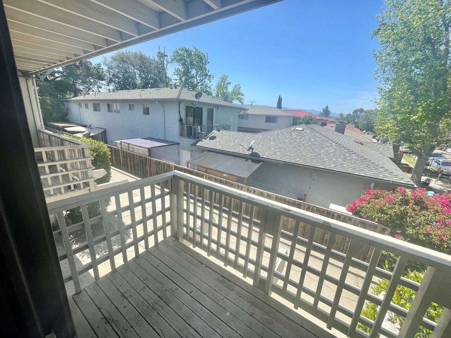 Campbell Apartment: 190 Adler Avenue