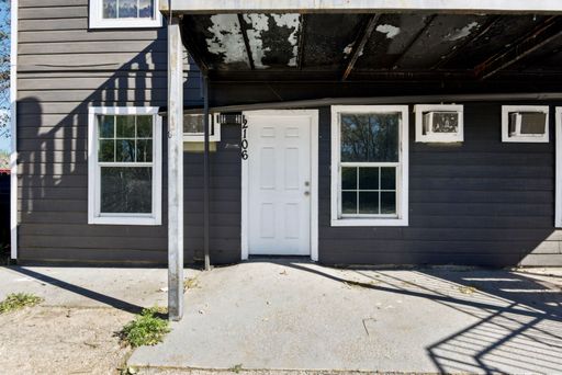 One Bedroom One Bathroom Apartment – photo 1
