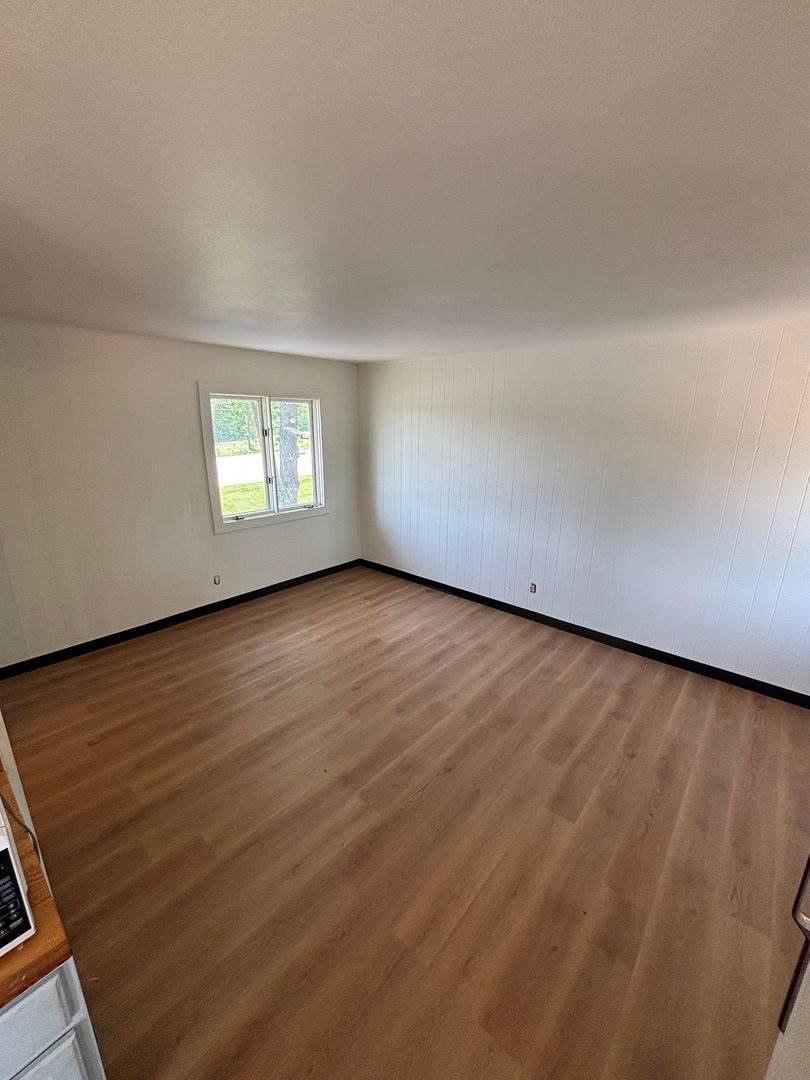 Highland Apartment: 2939 US-62 #412 Highland